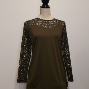 FREE with Purchase 𝅺NWT SIMPLY NOELLE net mesh clavicle/arms shirt